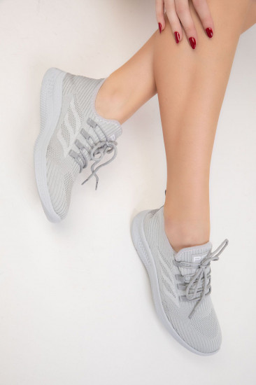 Кроссовки женские