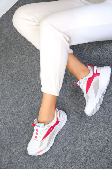 Кроссовки женские