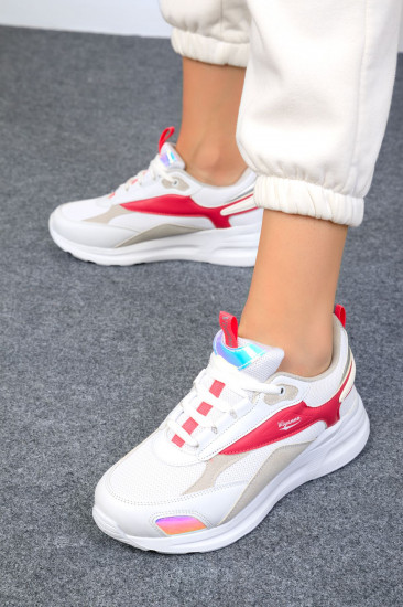 Кроссовки женские