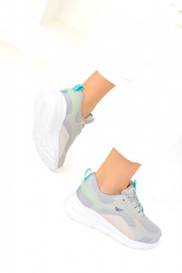 Кроссовки женские