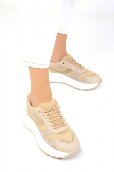 Кроссовки женские