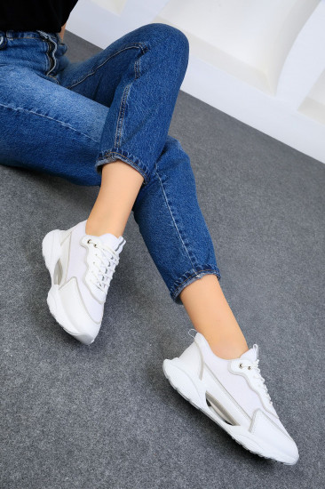 Кроссовки женские