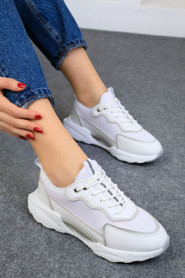 Кроссовки женские