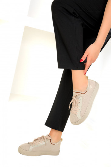 Кроссовки женские