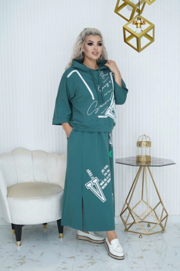 Костюм женский