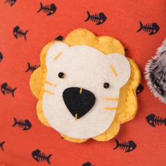 Мягкая игрушка «Басик в оранжевой футболке в рыбки с львенком» - Фото 3