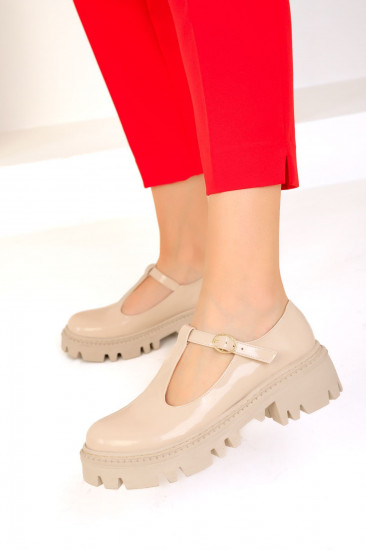 Лоферы женские