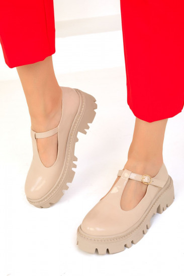 Лоферы женские