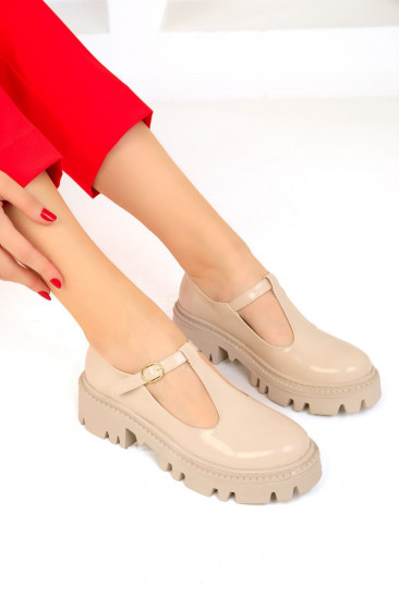 Лоферы женские