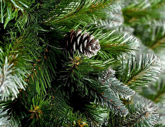 Ель искусственная с шишками