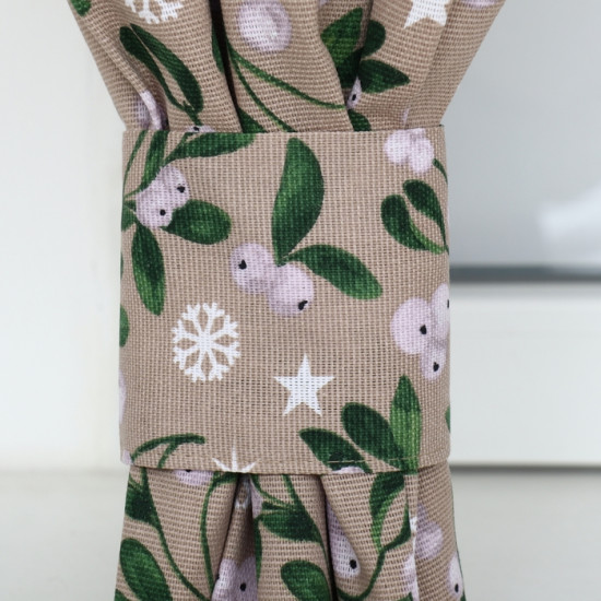 Комплект штор для кухни с подхватами «Frosty berries»