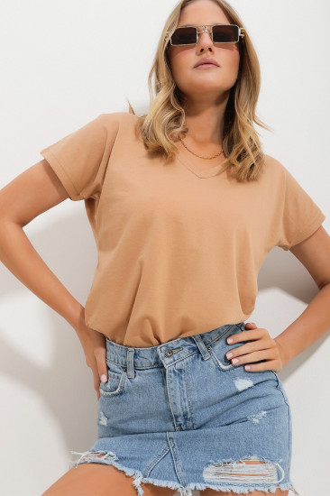 Футболка женская