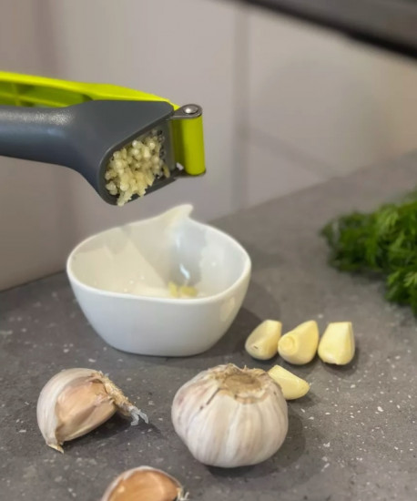 Ручной пресс для чеснока