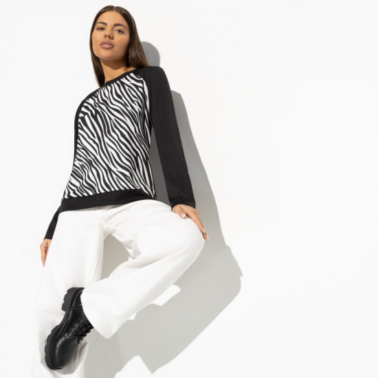 Свитшот женский С анималистичным принтом Сбежать вместе