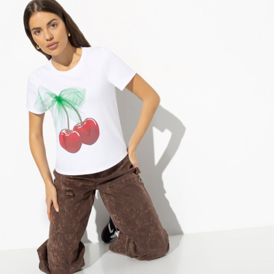 Футболка женская дизайнерская «Манерная принцесса cherries»