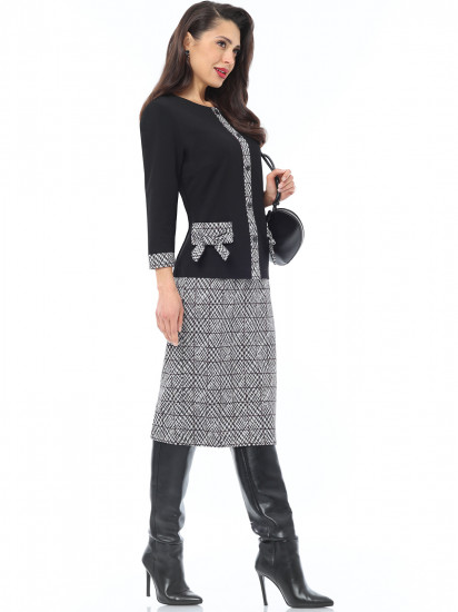 Костюм женский