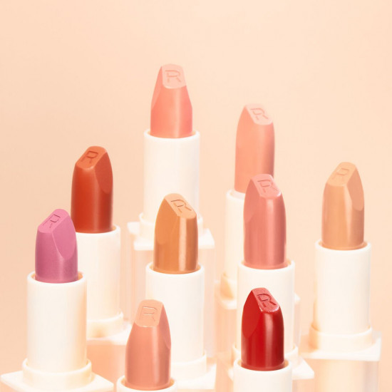 Помада для губ «Lip Allure Soft Satin Lipstick», тон Vibe Red