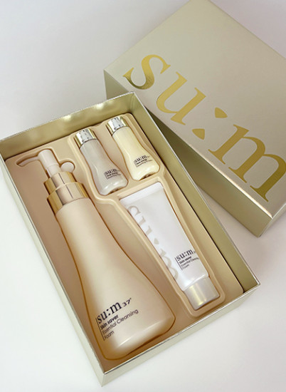 Набор косметических средств «Skin saver cleansing foam special set»