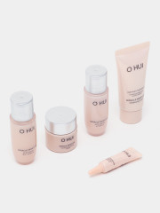 Набор уходовой косметики для лица «Miracle Moisture Gift Set» - Фото 1