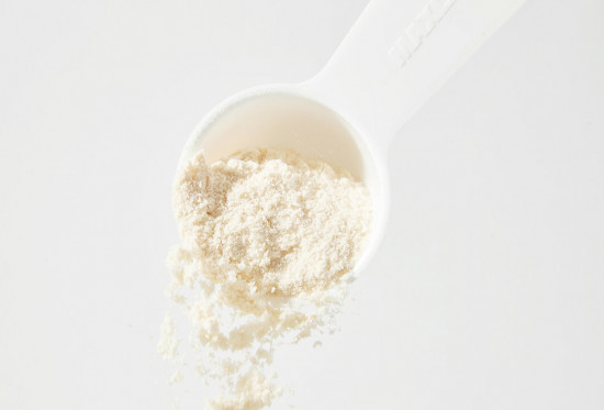 Протеин со вкусом клубники «Ultra Whey»
