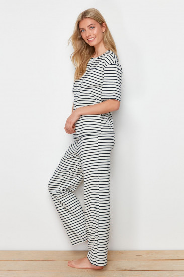 Пижамный комплект женский