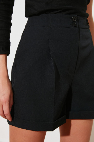 Шорты женские