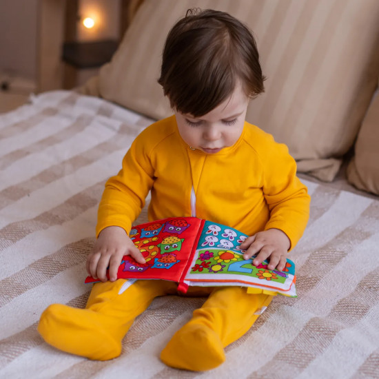 Книжка развивающая с шуршащими страничками и прорезывателем «Му 1st book. Цифры»