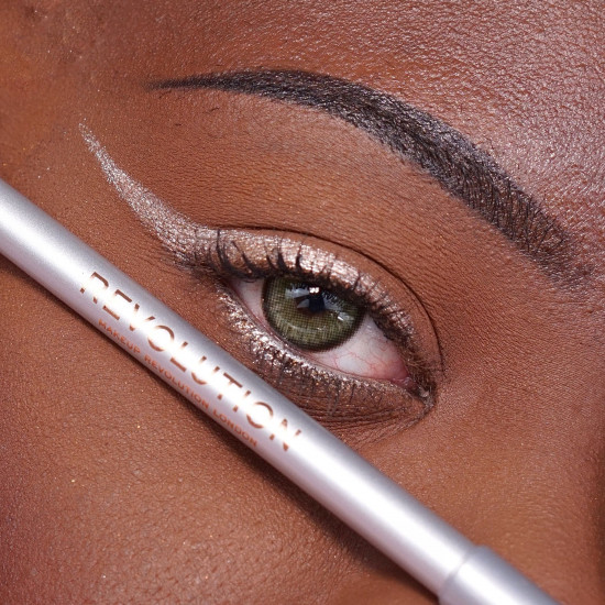 Карандаш-контур для век «Streamline Eyeliner», оттенок Silver