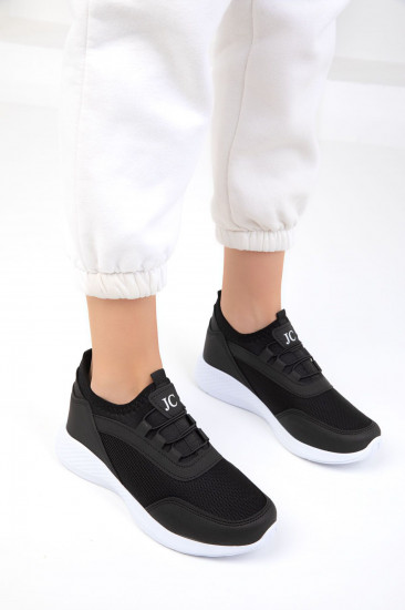 Кроссовки женские