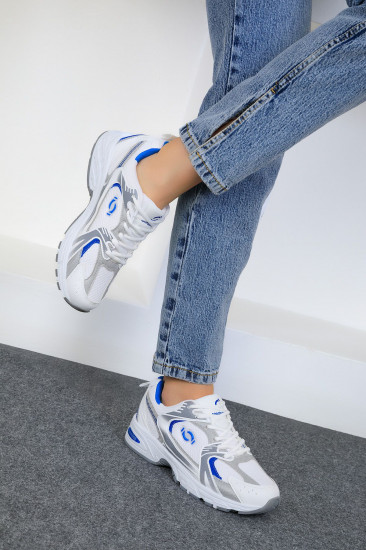 Кроссовки женские