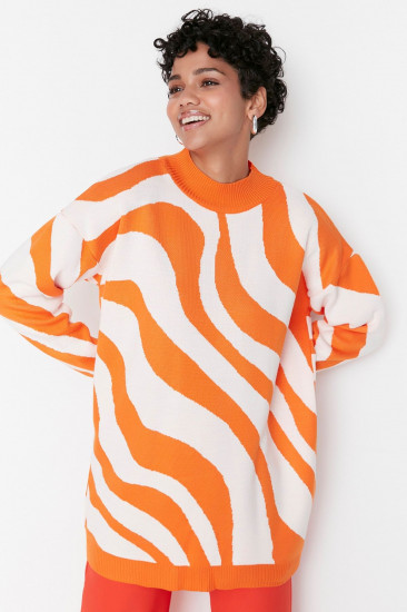 Свитер женский