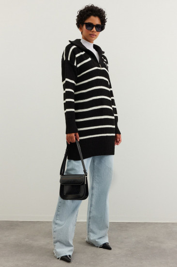 Свитер женский