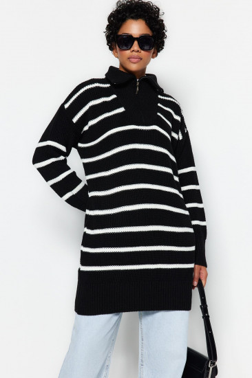 Свитер женский