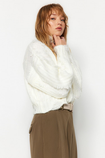 Свитер женский