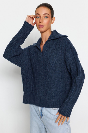 Свитер женский