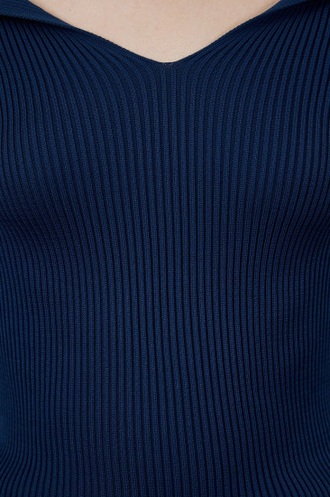 Свитер женский