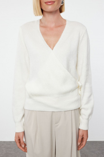 Свитер женский