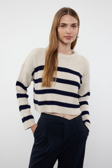 Свитер женский