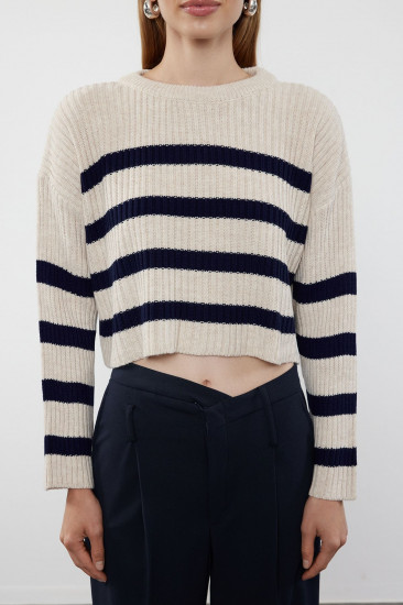 Свитер женский