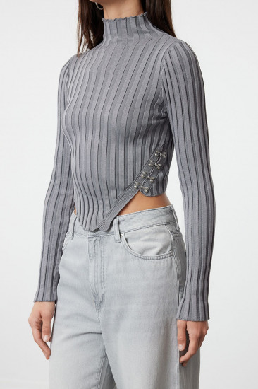 Свитер женский