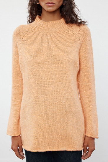 Свитер женский