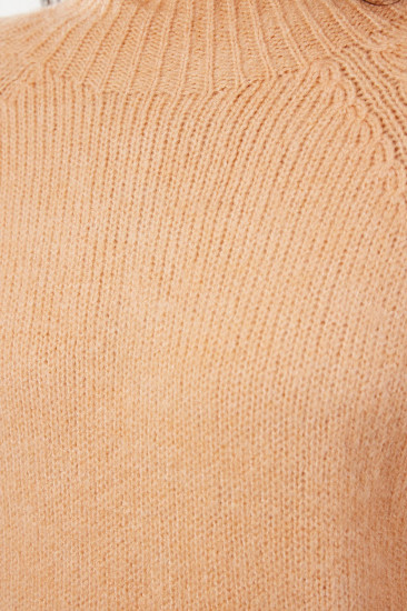 Свитер женский