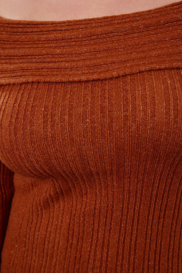 Свитер женский