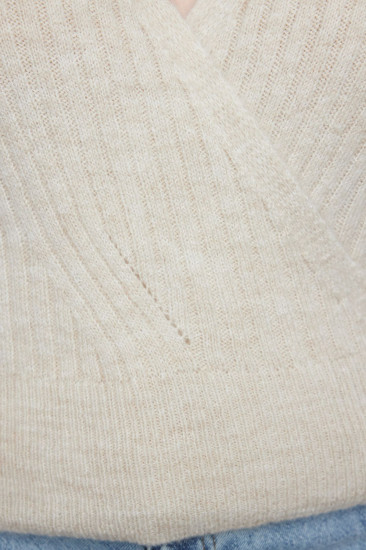 Свитер женский