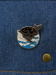 Значок «Whale in the ocean» - Фото 1