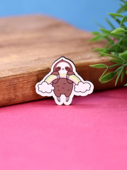 Значок ECO из дерева Rainbow Sloth