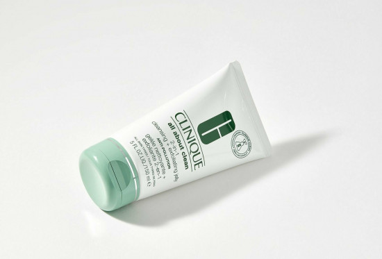 Желе очищающее и отшелушивающее «2-in-1. Cleansing Exfoliating Jelly»