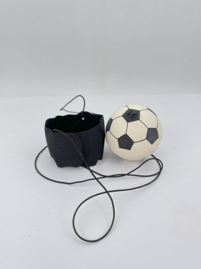 Мячик-антистресс на резинке «Football»
