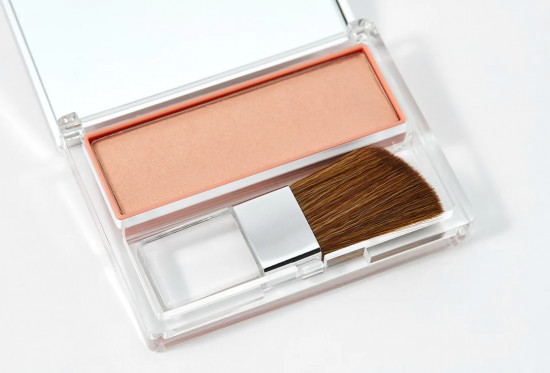 Румяна для лица «Blushing Blush Powder Blush», оттенок Aglow