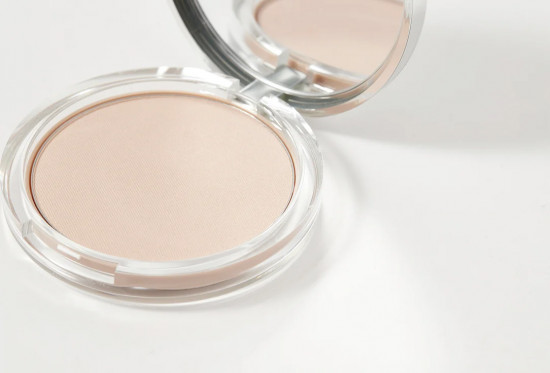 Пудра для лица матирующая «Stay Matte Sheer Pressed Powder Oil-Free», оттенок 01 Stay Buff